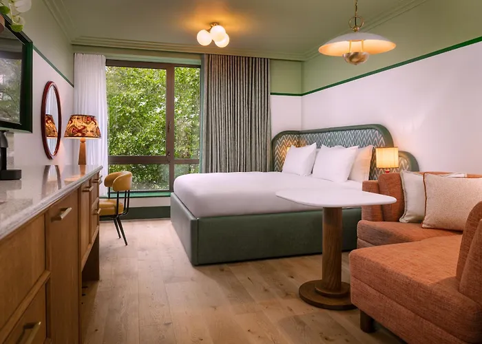 Hotel The July - London Victoria